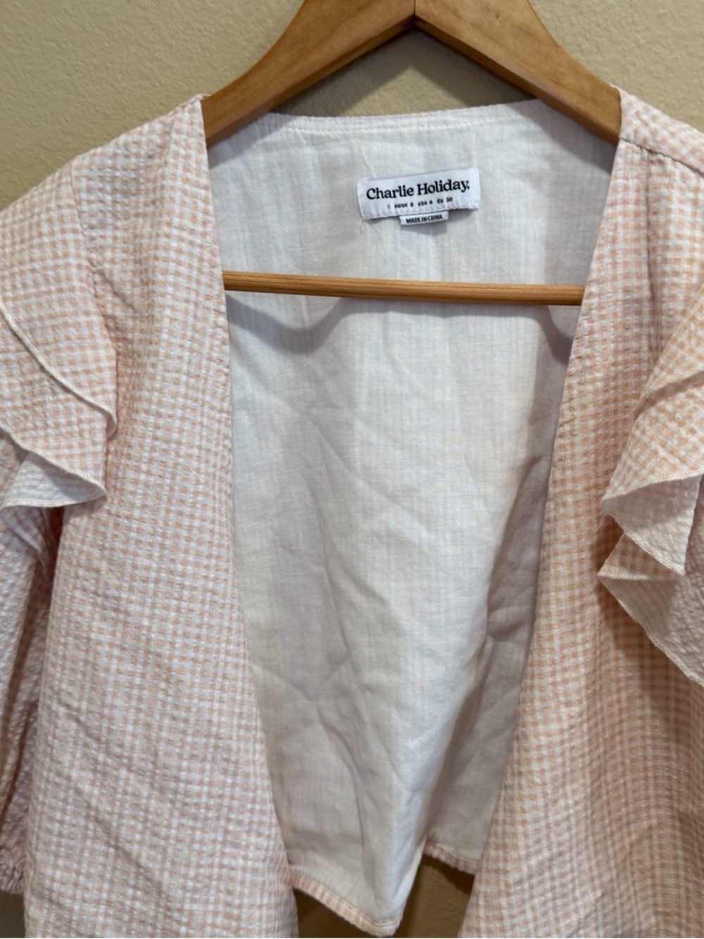 Anthropologie Charlie Holiday Gingham Tie-Front Puff Sleeve Crop Top in Beige S - Picture 9 of 11